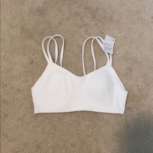 Lululemon like a cloud bra